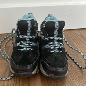 LLBEAN Toddler Size 10 Hiking Boots. Black blue grey. Lightly used